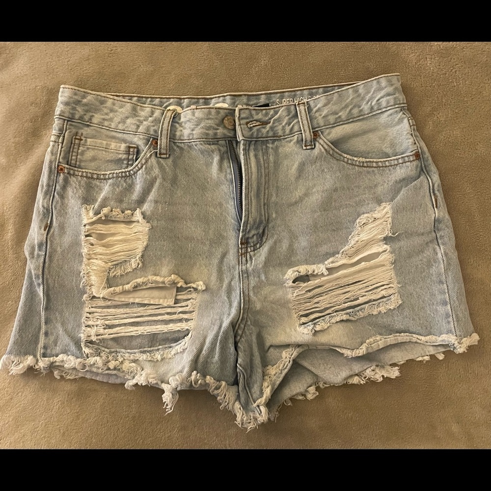 Light Wash Distressed Jean shorts